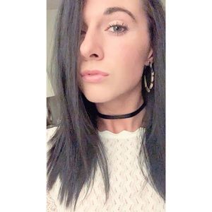 Meet your Posher, Caitlin